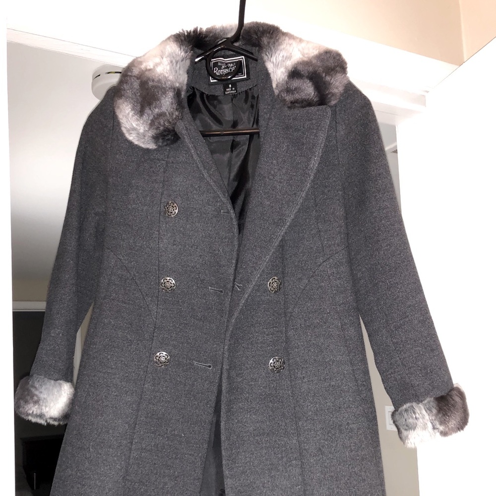 Gorgeous never worn girls Rothschild coat-size 8